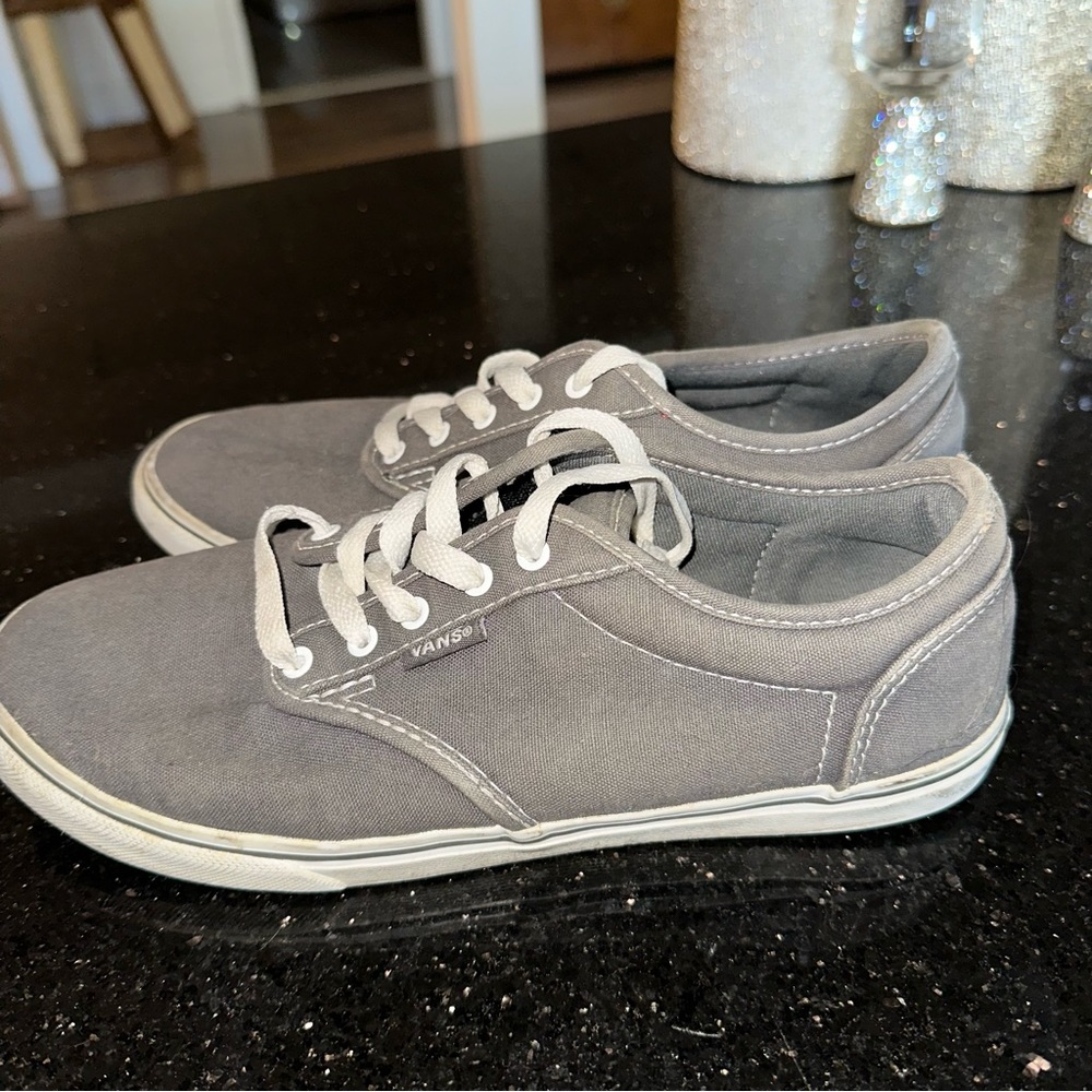 Vans - Picture 4 of 4